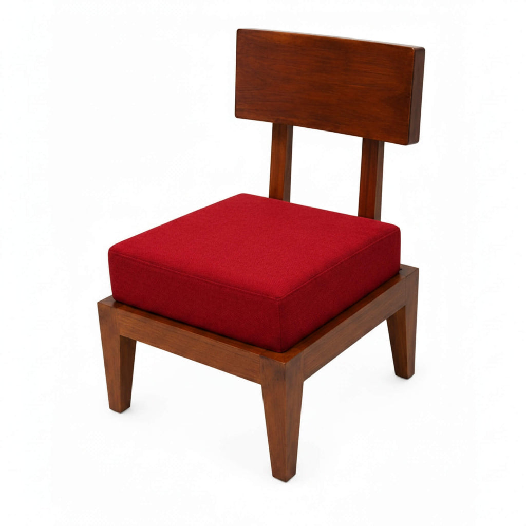 Customized Lobby Chair- Bold Comfort with Contemporary Simplicity