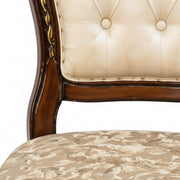 Bisaco tufted back and damask seat close-up