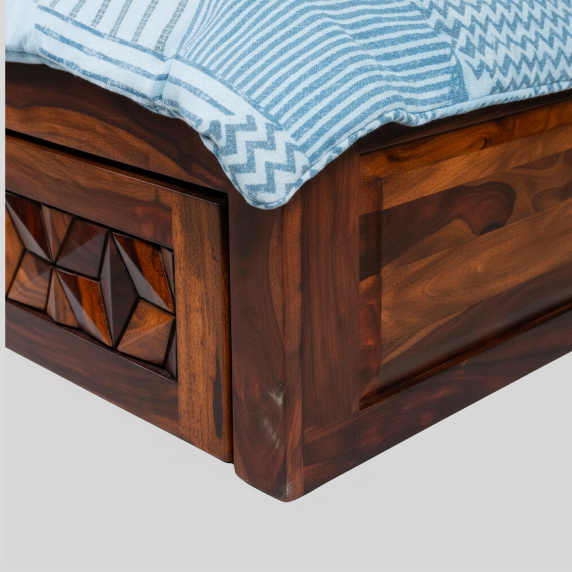 Star Diamond King Bed with Storage  Elegance Meets Utility